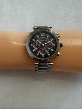 Adrienne Vittadini Woman’s Gunmetal Rhinestone Chronograph Style Watch Y2K Glam